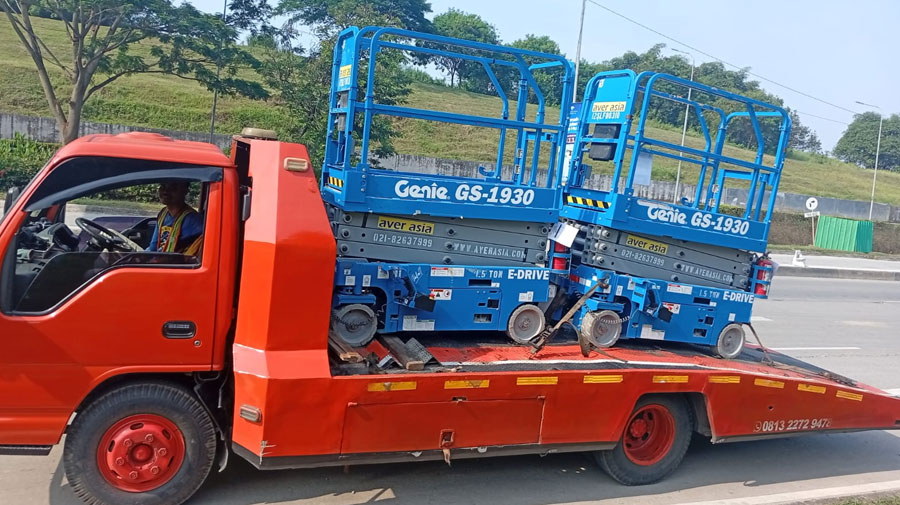 Jasa-Derek-Towing-Alat-Berat